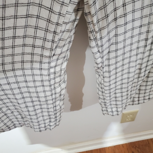 AMERICAN EAGLE White and Black Checkered Jumpsuit - Picture 6 of 8